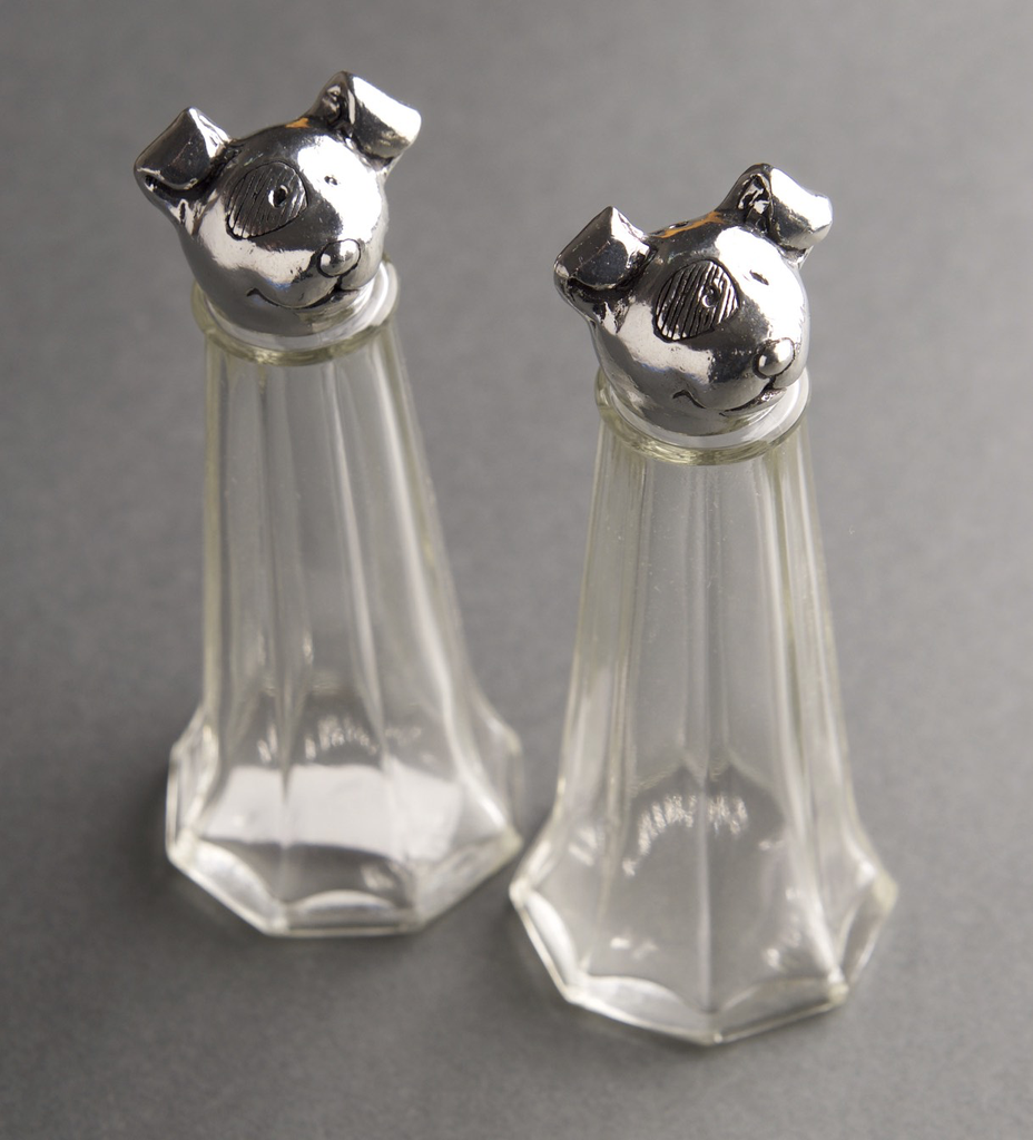 LG Dog S&P Shaker Set by Bonnie Bond - © Blue Pomegranate Gallery
