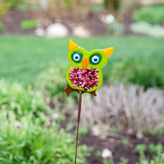 Bright Owl Garden Stake by Heidi Riha - © Blue Pomegranate Gallery