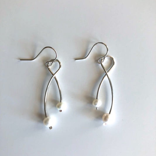 FW79-ss Pearl Tango Earrings by Mark Steel - © Blue Pomegranate Gallery