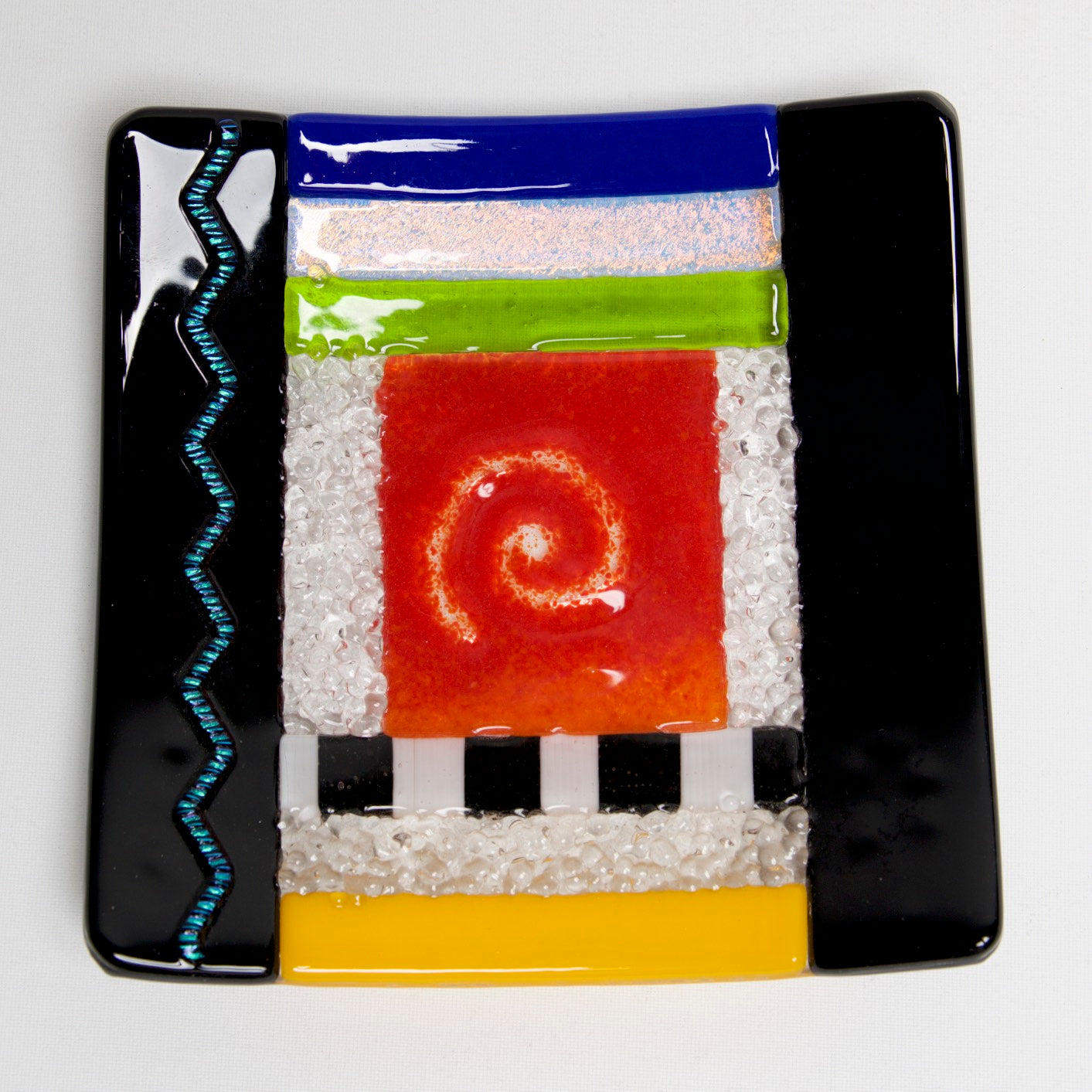 Abstract plates by Charlotte Behrens - © Blue Pomegranate Gallery
