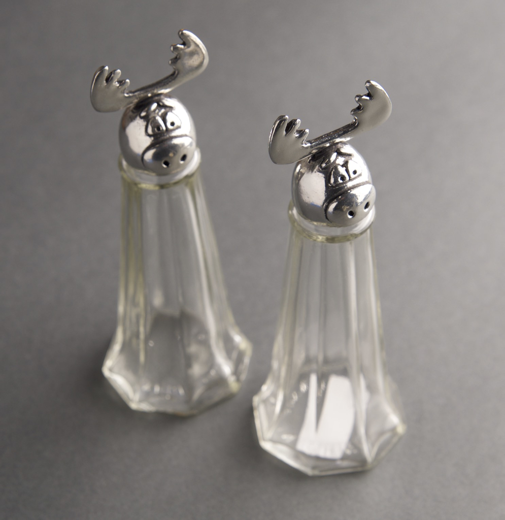 LG Moose S&P Shaker Set by Bonnie Bond - © Blue Pomegranate Gallery