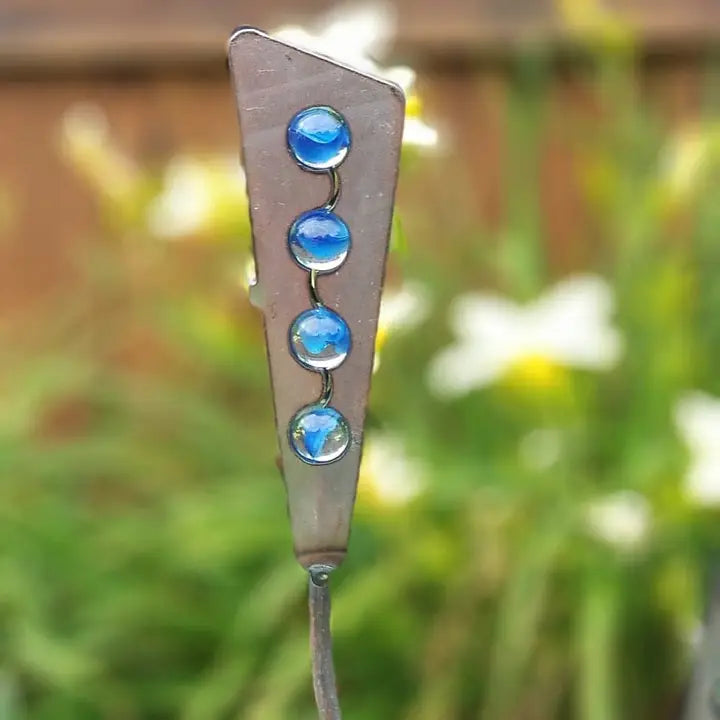 Contemporary Rectangle Garden stake by Dieter
