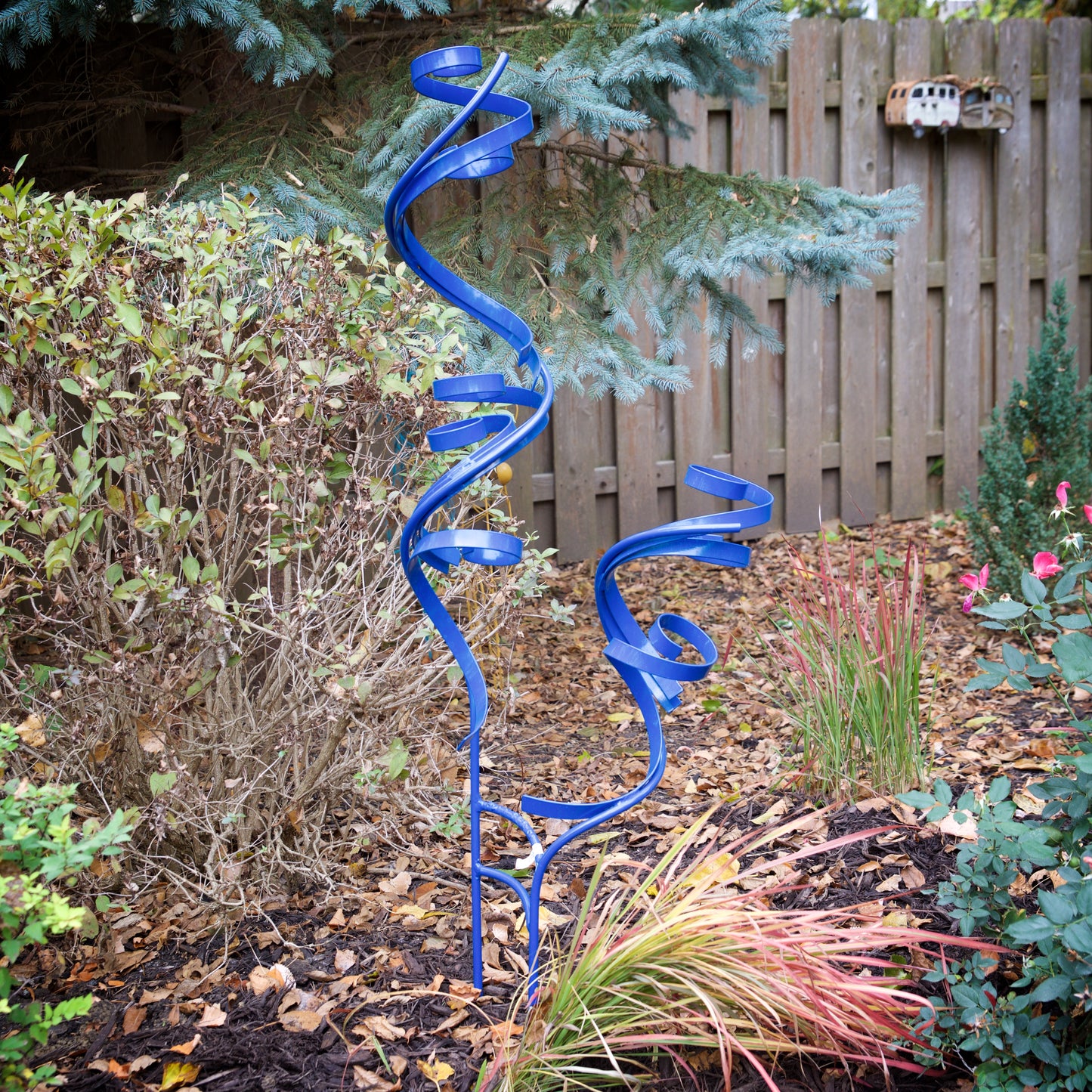 5 ft Blue Boing by Diane Mattern - © Blue Pomegranate Gallery