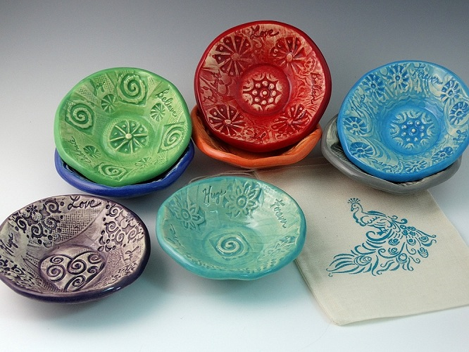 Treasure Bowl 4” by Lorraine Oerth - © Blue Pomegranate Gallery