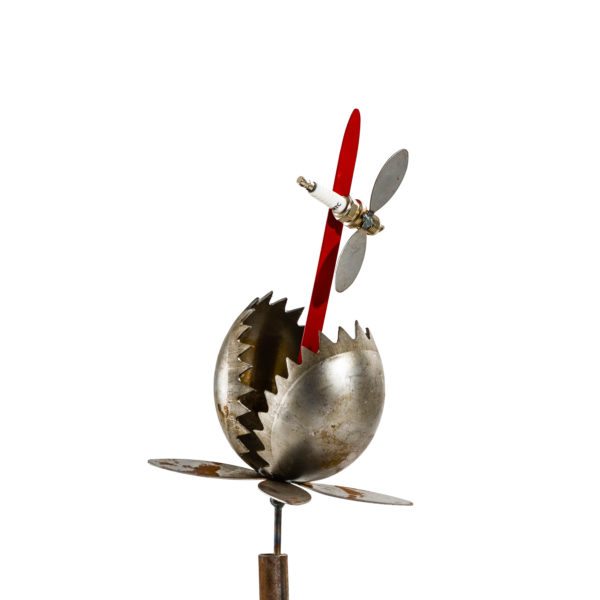 Medium Venus Fly Trap with bug by Fred Conlon - © Blue Pomegranate Gallery
