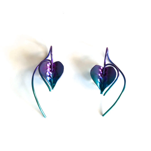D85n-n Heart Strings Earrings by Mark Steel - © Blue Pomegranate Gallery