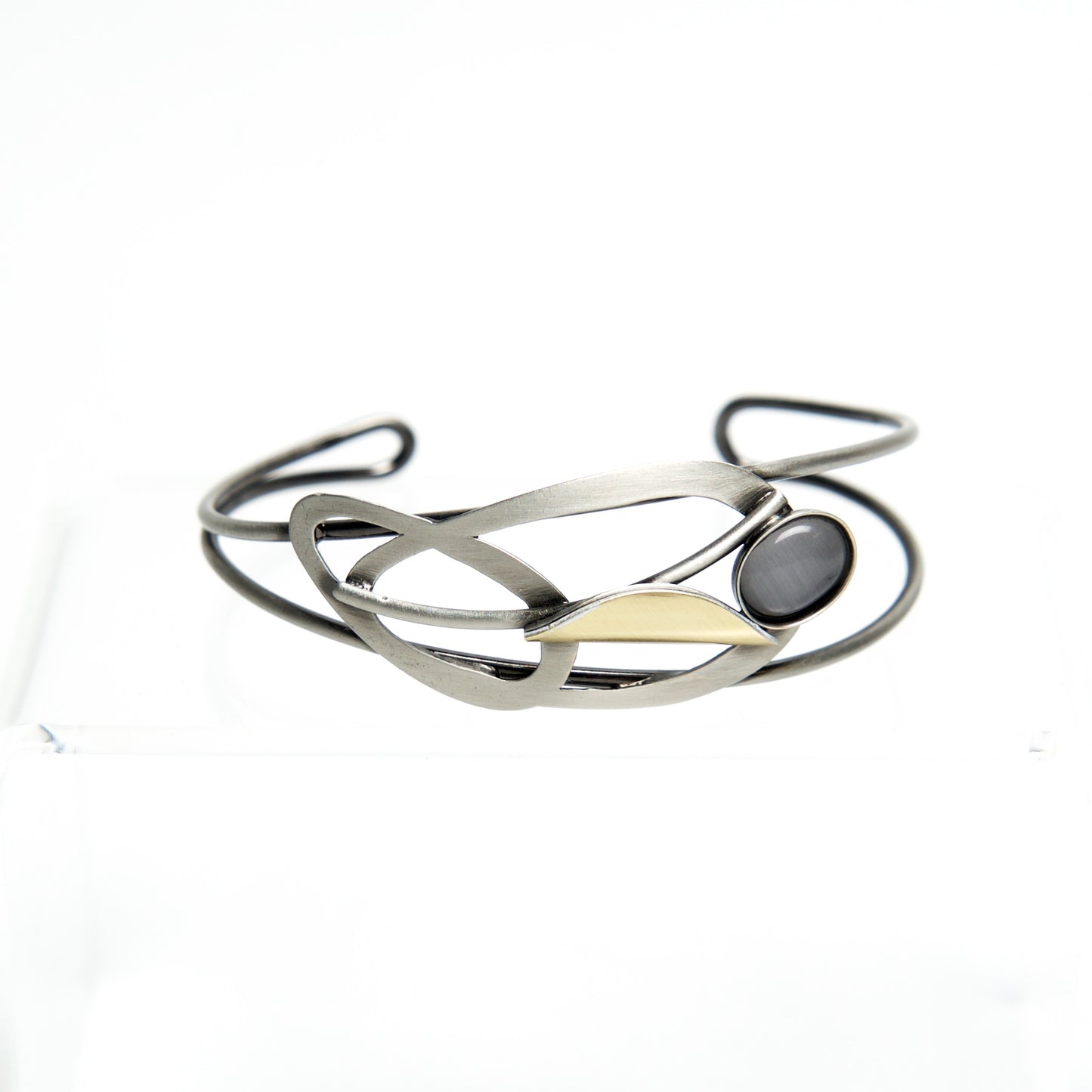 Cuff Bracelet B251 by Christophe - © Blue Pomegranate Gallery