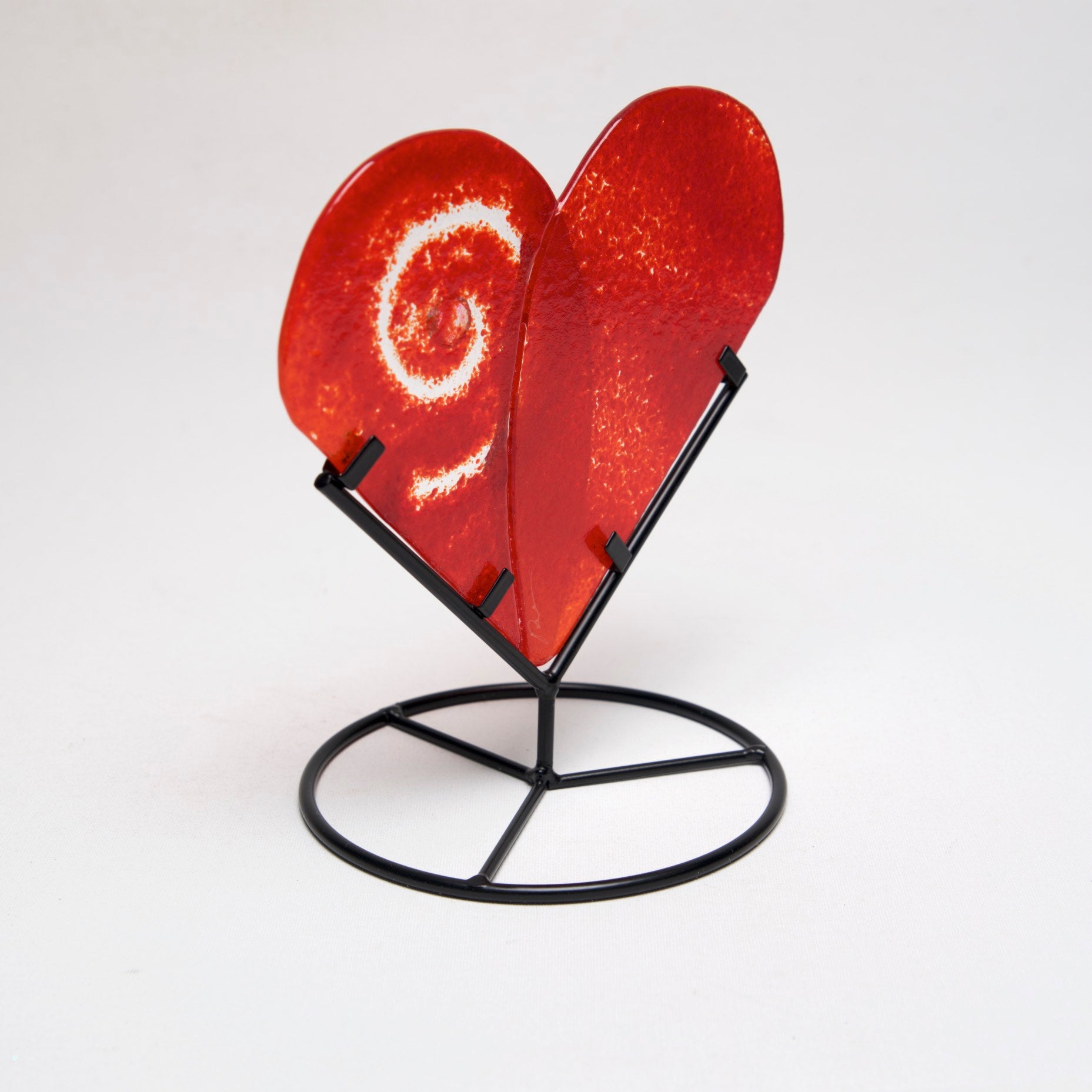 Large Heart in Stand by Charlotte Behrens - © Blue Pomegranate Gallery
