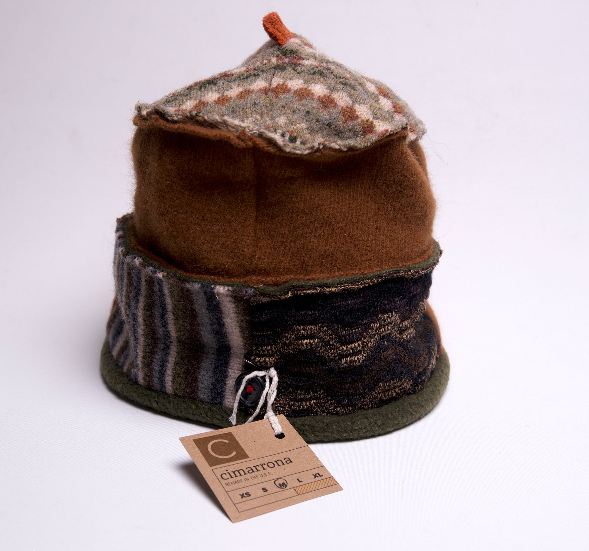 Cake Style Hat by Kregel - © Blue Pomegranate Gallery