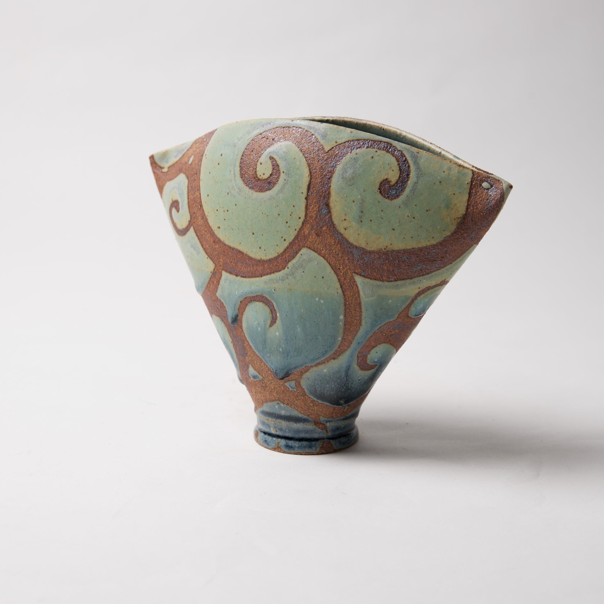 Blue Green Ellipse Vase by Liz Kinder - © Blue Pomegranate Gallery