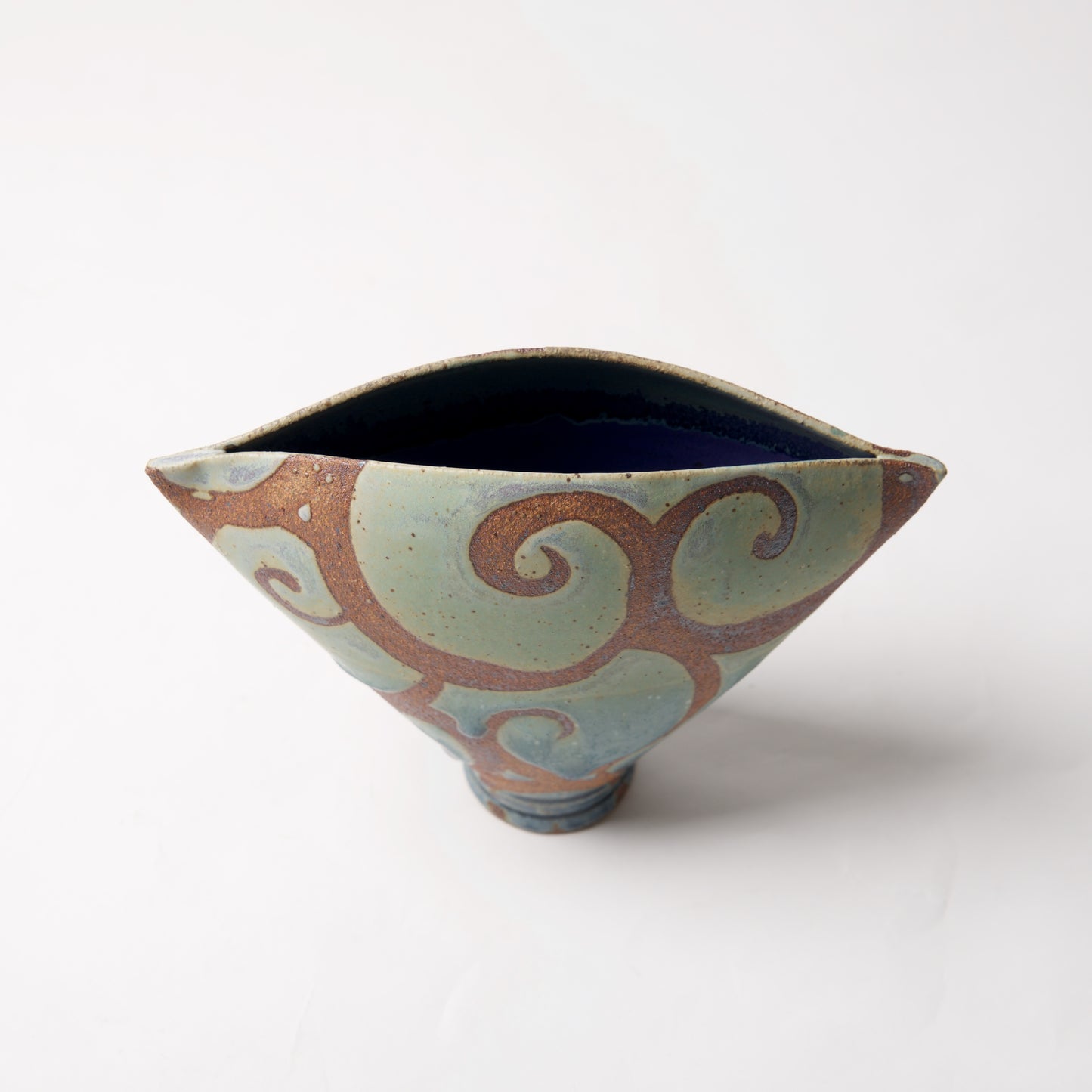 Blue Green Ellipse Vase by Liz Kinder - © Blue Pomegranate Gallery