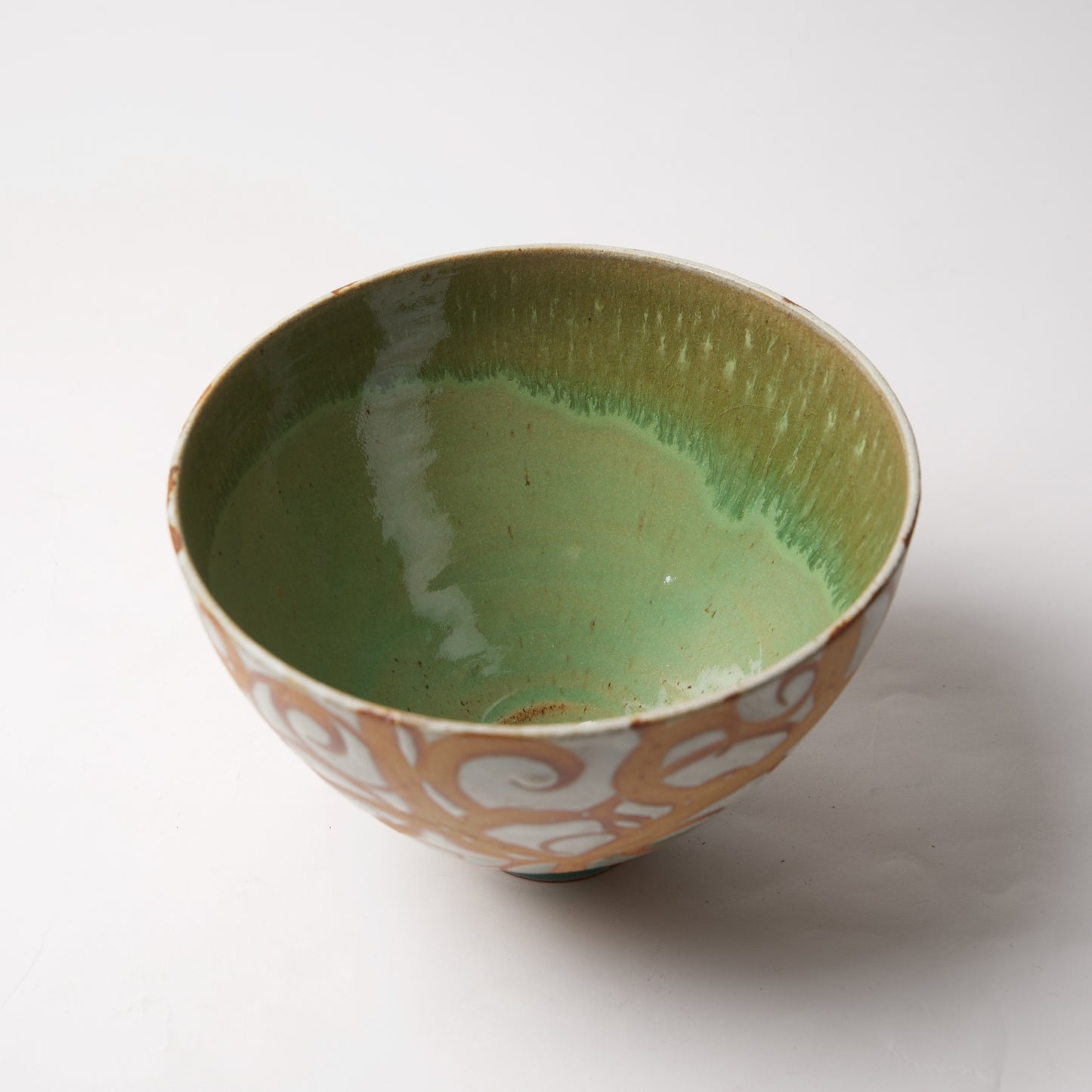Woodys Green Medium Bowl by Liz Kinder - © Blue Pomegranate Gallery
