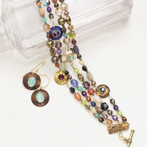Sabrina Bracelet by Holly Yashi - © Blue Pomegranate Gallery