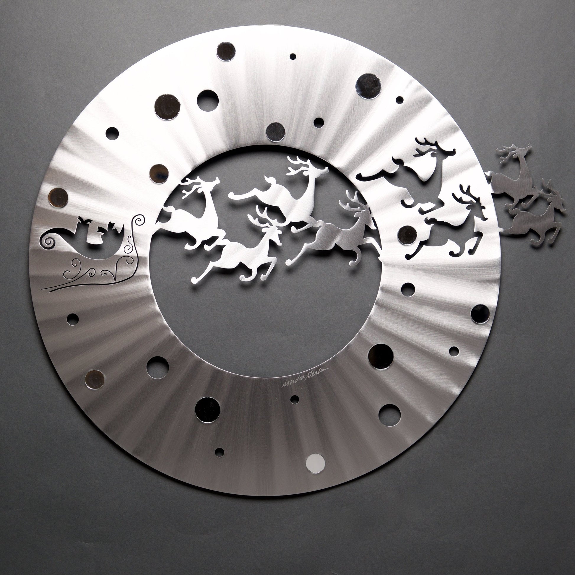 XL Silver Santa Wreath by Sondra Gerber - © Blue Pomegranate Gallery